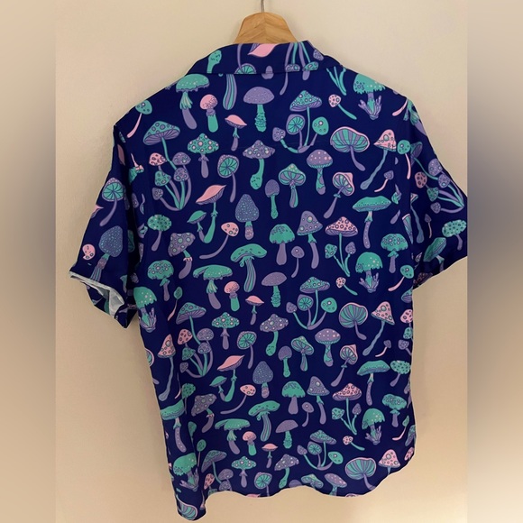 Geek Tropicals Magic Mushroom Psychedelic Button-up Shirt - Picture 2 of 3